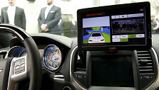Amerikos senatoriai i&scaron;bandė penkis autonominius automobilius
