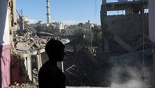 IBRAHEEM ABU MUSTAFA / REUTERS