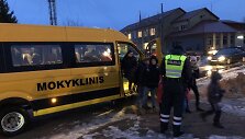 Policija Kauno rajone tikrino mokyklinius autobusus