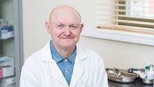 Vilniaus miesto klinikinės ligoninės, Northway medicinos centro gydytojas urologas Edmundas &Scaron;tarolis