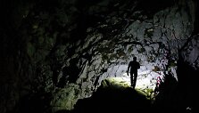 Gelbėtojai J.Westhauserį i&scaron; kilometro gylio urvo traukė 12 dienų
