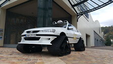 &bdquo;Peugeot&ldquo; muziejaus eksponatai: filmo &bdquo;Taksi&ldquo; automobilis