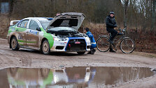 Prie greičio ruožo starto.
