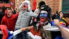 Maskvos gatvėse žmonės &scaron;ventė Rusijos rinktinės pergalę prie&scaron; Ispaniją.