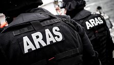 &bdquo;Aras&ldquo; ir pasieniečiai parodė kaip &scaron;turmuojamas laivas