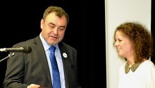Egidijui Kūriui įteikta Konstitucijos taurė