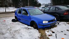 Be priežiūros paliktas automobilis