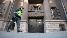 Policininkas prie Lietuvos banko kasų Kaune