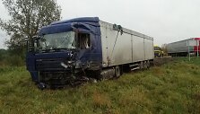 Vilkikas po avarijos kelyje Alytus &ndash; Simnas &ndash; Kalvarija