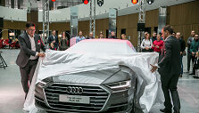&bdquo;Audi A8&ldquo; pristatymo akimirka