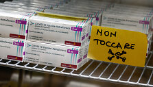 &bdquo;AstraZeneca&ldquo; vakcinos dozės Italijoje