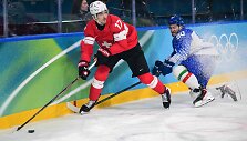 &Scaron;veicarijos ledo ritulininkai eliminavo Milano-Kortinos olimpiados &scaron;eimininkus italus
