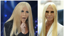 Virginia Raffaele (kairėje) pasi&scaron;aipė i&scaron; Donatellos Versace (de&scaron;inėje)