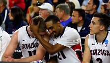 Domantas Sabonis ir Ericas McClellanas