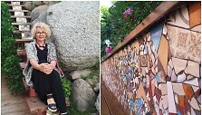 Menininkė Dalia Kirkutienė laimingomis &scaron;ukėmis i&scaron;puo&scaron;ė terasos sieną