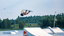 Akimirka i&scaron; &bdquo;Red Bull Wake2el&rdquo; vandenlenčių varžybų