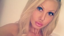 Blondie Bennett