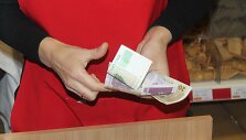 Lietuviai Latvijoje leidžia paskutinius latus