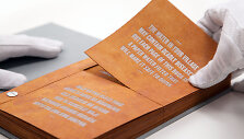 Knyga &bdquo;Drinkable Book&ldquo;, kuri i&scaron; vandens gali i&scaron;valyti mikrobus