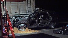 Popiežiaus Pranci&scaron;kaus giminaičių automobilis po avarijos.
