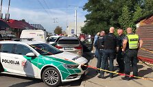 Automobilyje &Scaron;vitrigailos gatvėje nu&scaron;auta moteris