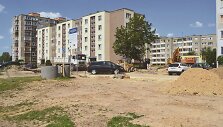 Respublikos gatvėje besidarbuojančios įmonės &bdquo;Jonavos hidrotechnika&ldquo; darbininkai tapo tikru galvos skausmu gyventojams ir valdžiai. Pasirodo, jie atsainiai žiūri į &scaron;varos palaikymo svarbą.