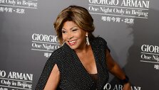 Tina Turner &scaron;venčia 74-ąjį gimtadienį