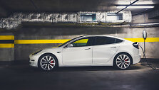 &bdquo;Tesla Model 3&ldquo;