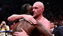 Tysonas Fury ir Deontay Wilderis kovojo ringe &ndash;  mačas baigėsi lygosiomis.