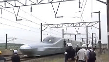 ALFA-X traukinys