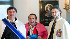 (I&scaron; kairės) Maltos ordino baronas Paolo Calabro, Romos &Scaron;v. Kazimiero ordino D.Magistras princas Filippo Maria Pellegrini, Lietuvos &Scaron;v. Kazimiero ordino D.Magistras Henrikas Armo&scaron;ka-Eismontas