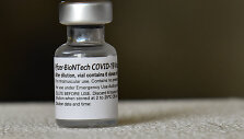 &bdquo;Pfizer-BioNTech&ldquo; vakcina