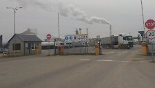 Pasirodo, kartu su cukriniais runkeliais į Kėdainiuose esantį cukraus fabriką i&scaron; derlingų Lietuvos laukų atkeliauja ir sprogmenys &ndash; minosvaidžio minos, rankinės granatos ir kt.