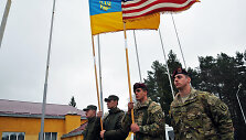 Ukrainos kariai per amerikiečių instruktorių treniruotę