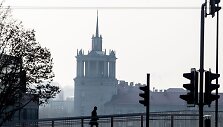 Vilnius paniręs į melsvą rūką