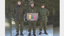 Sausio 13-osios įvykiuose dalyvavęs, tuomet vos penkiolikos sulaukęs Aurimas (nuotr. centre) sako, kad &scaron;i patirtis jam buvo tikras patrioti&scaron;kumo skiepas