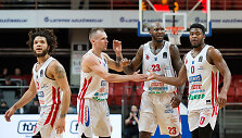 Anthony Irelandas, Dovis Bičkauskas, Laron Dendy, Kenneth Gaines