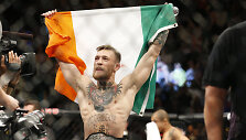 Conoro McGregoro ir Jose Aldo kova