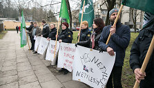 Protesto akciją prie Kalėjimų departamento