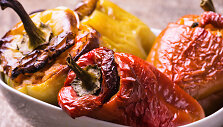 Grilyje kepta įdaryta paprika