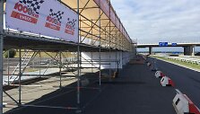 &bdquo;ENEOS 1006 km lenktynių&ldquo; miestelis