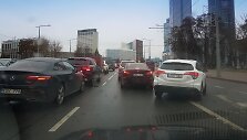 Penktadienio spūstis Vilniuje, Konstitucijos pr.