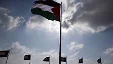 Palestiniečių autonomijos vėliavos Vakarų Krante netoli Ramalos