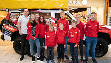 &bdquo;RZGroup Tour Africa&ldquo; ralistai aplankė gerovės centro &bdquo;Gynia&ldquo; vaikus