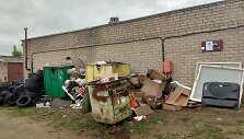Kėdainių miesto Josvainių gatvėje esanti garažų bendrija &bdquo;Technika&ldquo; jau ne vienerius metus verčiama &scaron;iuk&scaron;lynu