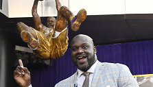Shaquille'o O'Nealo skulptūros atidengimas prie &bdquo;Staples Center&ldquo; arenos