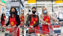 Žymūs &scaron;alies žmonės pradėjo rudeninę &bdquo;Maisto banko&ldquo; akciją