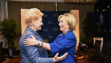 Dalia Grybauskaitė ir Hillary Clinton