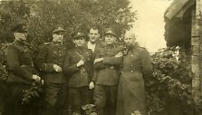 Tauro apygardos partizanų vadovybė (i&scaron; kairės): Vytauto rinktinės &scaron;tabo Žvalgybos skyriaus vir&scaron;ininkas Albinas Raktelis&ndash;Oželis, apygardos vadas Antanas Baltūsis&ndash;Žvejys, Vytauto rinktinės vadas Vytautas Gavėnas&ndash;Vampyras, apygardos &scaron;tabo Politinės dalies vir&scaron;ininkas Alfonsas Vabalas&ndash;Gediminas, apygard