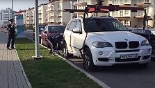 Sočio policija norėjo nuvežti BMW X5 